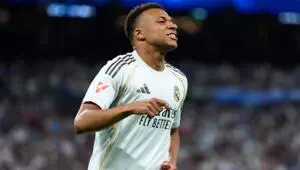 Kylian Mbappé takes a sharp jab at Barcelona fans