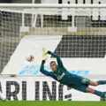 Goalkeeper reshuffle. Manchester United set to sign experienced shot-stopper soon