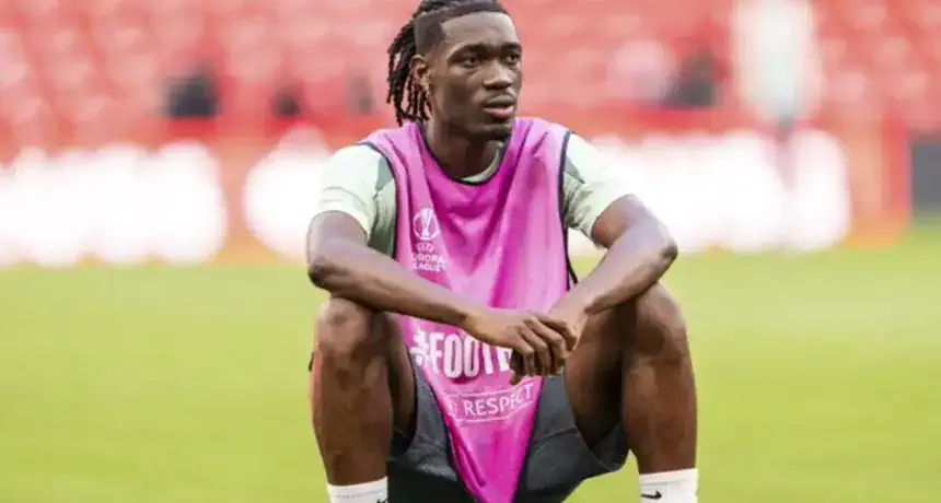 Breaking News: Yves Bissouma Leaves Tottenham as Free Agent