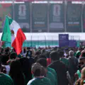 Avant le match d'ouverture de la Coupe du monde à Mexico, la police s'est affrontée avec des manifestants à cause des cartels de la drogue