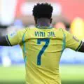 Superbe exécution ! Vinicius inscrit un but d’anthologie pour son 50e match avec le Brésil face au Maroc