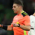 Gros scandale ! L'arbitre Shaun Evans, officiant lors du match Allemagne - Curaçao, accusé de racisme en plein match
