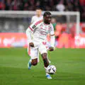 Schalke 04 are keen to sign Dina Ebimbe Junior