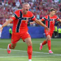 Incroyable ! Erling Haaland signe un doublé contre l’Irak et rejoint Robert Lewandowski au nombre de buts en Coupe du monde en seulement 43 minutes