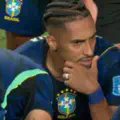 A new blow for Raphinha! The Brazilian misses two chances and leaves the pitch early
