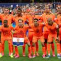Two key Netherlands players collide in training and may miss World Cup match