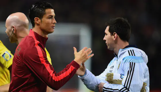 "Messi ? Question suivante" – Cristiano Ronaldo refuse de répondre à une question sur Messi