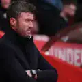 Michael Carrick menace la direction de Manchester United. Quel est le problème ?