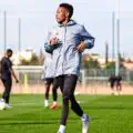 Former Bafana Bafana and Manchester United man Quinton Fortune believes Relebohile Mofokeng should move to Europe