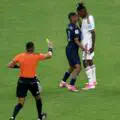 Scandale d'arbitrage à la Coupe du monde 2026 ! L'arbitre aurait dû expulser un joueur uruguayen pour une faute sur Williams