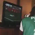 Absurdité à la Coupe du monde 2026 : le photographe du Sénégal privé de visa « couvre » le match depuis sa chambre d'hôtel devant la télévision