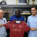 Lamine N'diaye extends his contract with USM Alger 