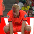 Cauchemar ! Un défenseur néerlandais recousu à la tête après une collision avec Mazraoui (Video 18+)