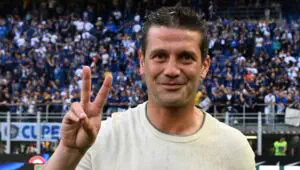 Replacement for Dumfries. Inter begin talks over transfer of World Cup star