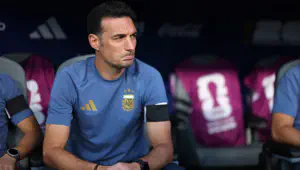 «Cela blesse mon âme» – Lionel Scaloni fond en larmes en conférence de presse et la quitte prématurément