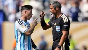 Catastrophe pour l’Argentine. Enzo Fernández expulsé en finale de Coupe du monde pour une faute brutale