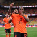 Al-Hilal présente officiellement l’international néerlandais