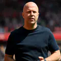 Slot turned down millions? The Liverpool coach chooses between Saudi Arabia and Europe