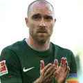 Eriksen revient après un nouveau choc ! Le milieu de terrain réapparaît à Wolfsburg après une perte de connaissance