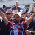 Mohamed Salah welcomed as a hero by fans in Istanbul