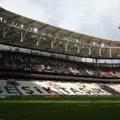 Transfert retentissant à 0 euro ! Beşiktaş tente de doubler les plus grands clubs du monde pour s'offrir un attaquant vedette