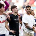 La bataille pour le leader de Tottenham s’intensifie ! Arsenal et l’Atlético s’affrontent pour la star de la défense