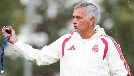 Mourinho appears at Real Madrid match with a black eye. What happened?