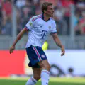 Transfer intrigue in the Premier League! Aston Villa resume talks for Bayern midfielder