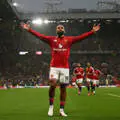  Bryan Mbeumo débloque son compteur de la saison en Premier League avec un sublime but