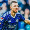 For the first time in Bundesliga history. A landmark event in the Schalke - Bayern Munich clash