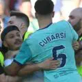 Scary scenes after Barcelona's win: fan storms the pitch and charges straight at Cubarsí