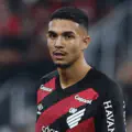 Hunt for a Brazilian gem! Barcelona eye a new defensive leader from across the Atlantic
