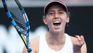 Elise Mertens vs Maja Chwalinska prediction
