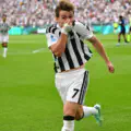 Un mois de janvier brûlant pour Turin ! Les clubs de Premier League prêts à relancer la course pour l’ailier de la Juventus