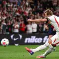 La chance du côté de l’Espagne ! Kane rate son penalty en Ligue des nations. VIDÉO