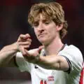 Gordon est inarrêtable ! L'homme en forme de l'Angleterre marque encore à Prague