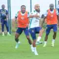 Bryan Mbeumo crée l’effervescence dans une école de Cocody, à Abidjan