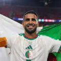 L’attaquant algérien Riyad Mahrez rebondit à Al Shamal