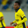 Bold high-stakes bet. Ex-Orlando Pirates star Mofokeng wagered a house with the club boss