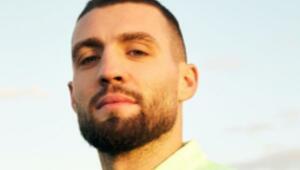 Manchester City reach deal for experienced Chelsea midfielder