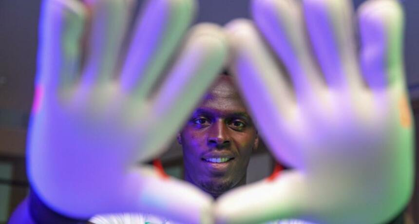 Chelsea sell experienced goalkeeper to Saudi Arabia