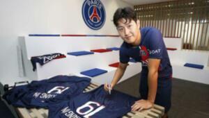 PSG announce signing of South Korean midfielder