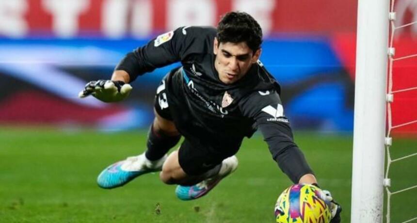 PSG want to buy Sevilla star