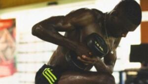 Chelsea want to buy French striker