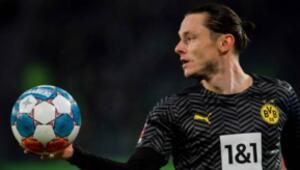 Borussia Dortmund announced the departure of the defender, whom they bought for 25 million euros