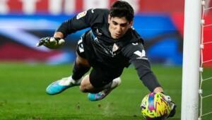 Bayern close to signing Sevilla star goalkeeper