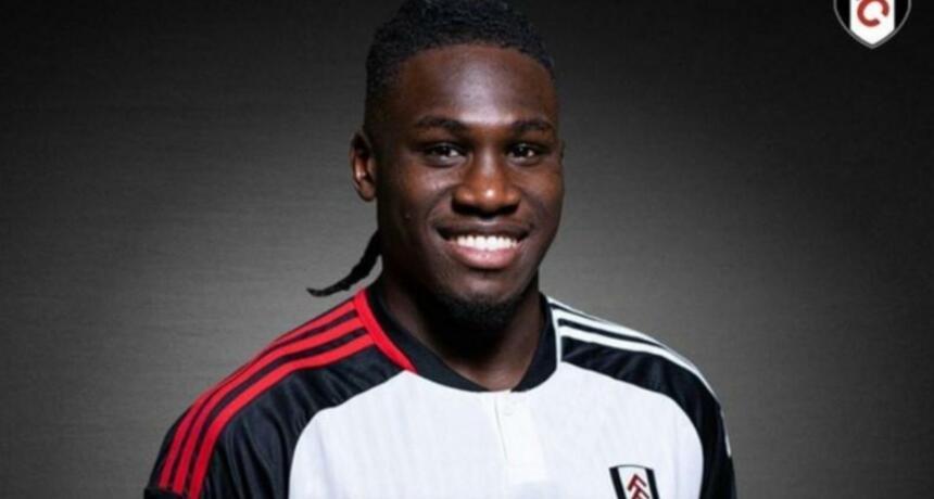Fulham announce signing of talented Ajax defender