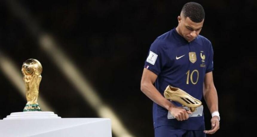 PSG take tough decision on Kylian Mbappe