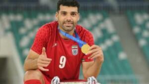 Tottenham are ready to pay more than 20 million for the striker of the Iranian national team