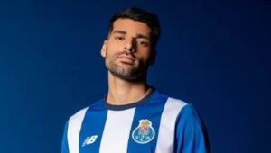 AC Milan want to buy experienced Porto striker